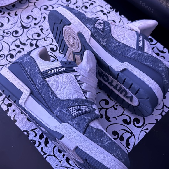 Louis Vuitton shoes size 40 - worn once - Picture 3 of 3